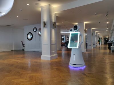 , Mitsubishi Electric at the Heart of Photo Robot Revolution