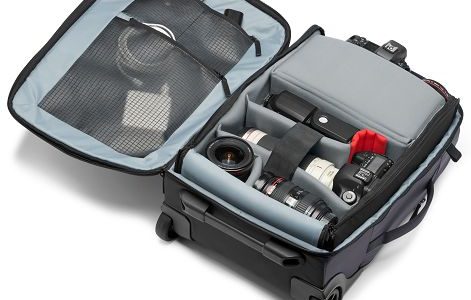 Manfrotto Presents The Manhattan Runner-50 Photographic Roller Bag Manfrotto Presents The Manhattan Runner-50 Photographic Roller Bag