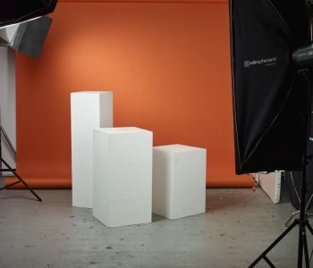 Social photo distancing – what size studio do you need? Social photo distancing – what size studio do you need?