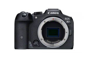 , Canon’s EOS R System innovation meets the APS-C format with two new hybrid cameras, the EOS R7 and EOS R10