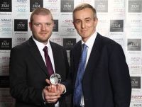 Bowens win lighting accolade at sell-out Convention