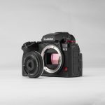 Viltrox Launches AF 28mm F4.5 Chip L-mount Lens