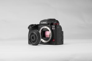 , Viltrox Launches AF 28mm F4.5 Chip L-mount Lens