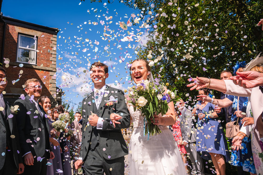 Confetti Photos wedding
