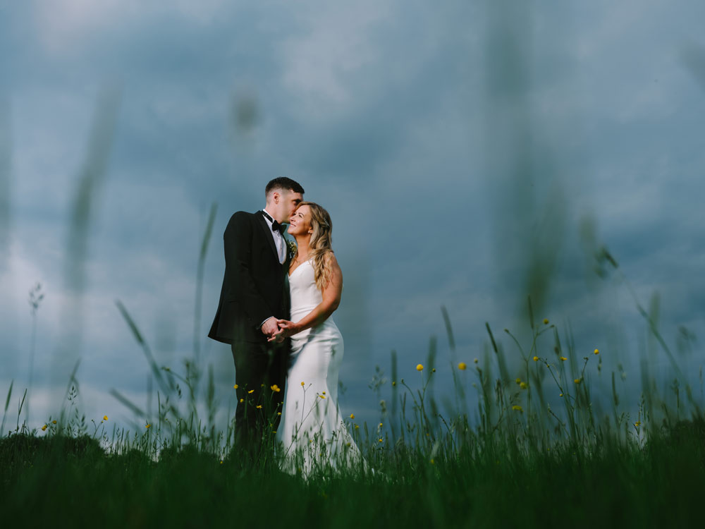 How to Use Off-Camera Flash Wedding Photography
