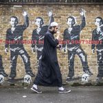 how to photograph street art