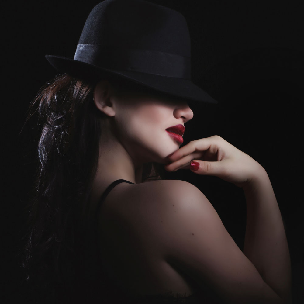 flattering lighting for women