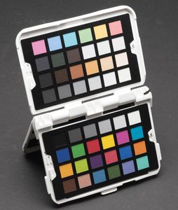 how to use a colour checker