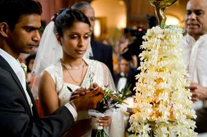 how to photograph an Asian wedding