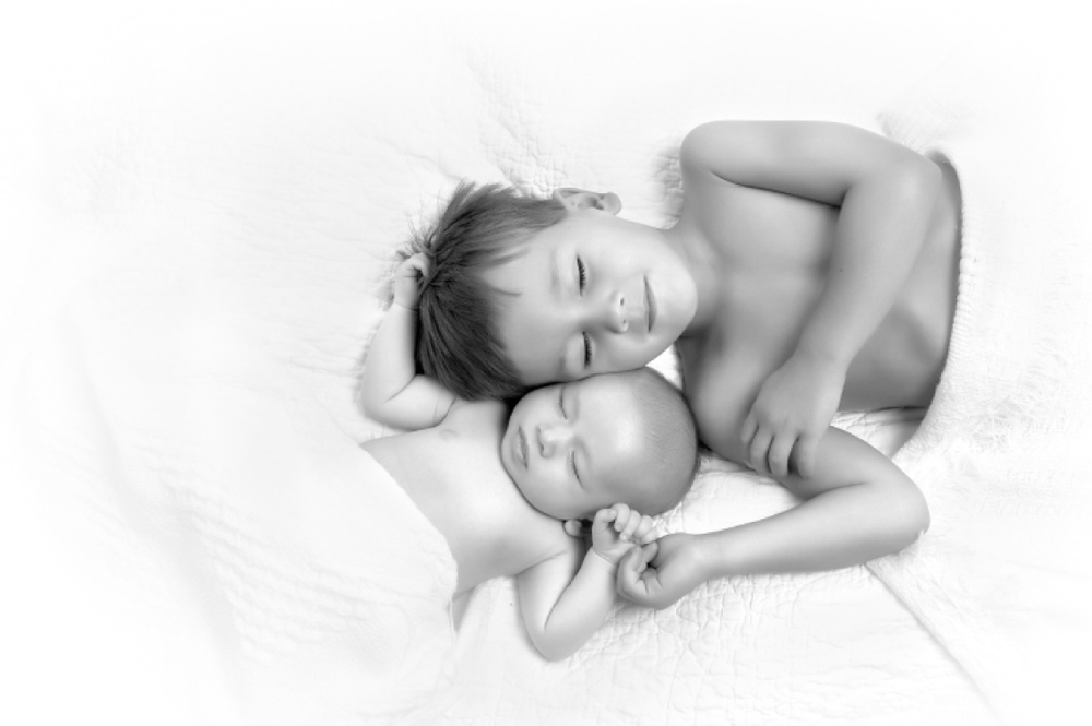 photographing newborn babies